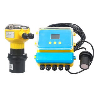 Ultrasonic open-channel flume flow meter with non-contact sensor for wastewater and irrigation channels