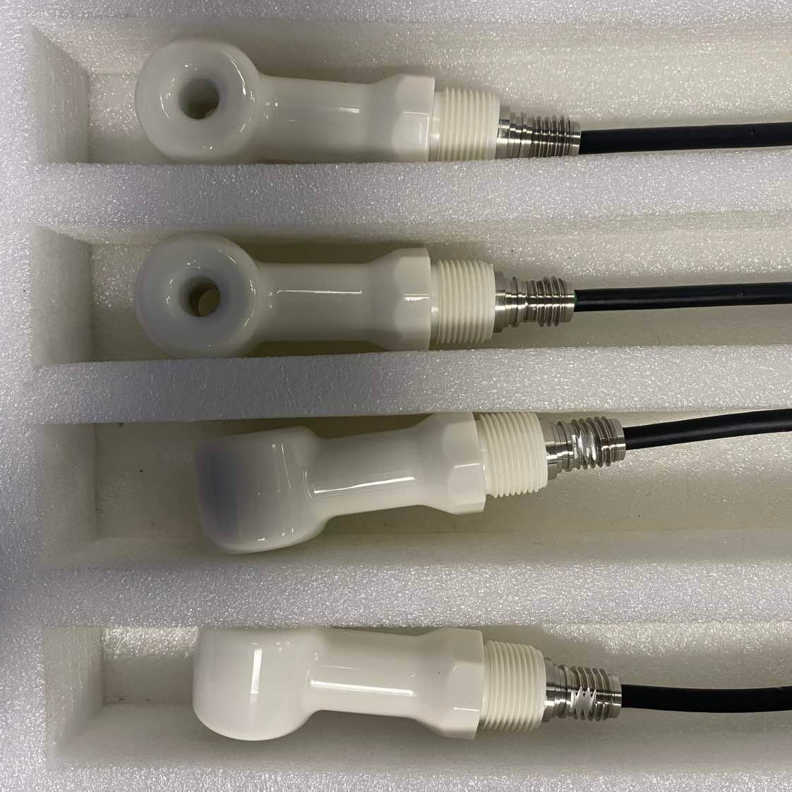 Inductive conductivity sensor for harsh chemical and wastewater monitoring