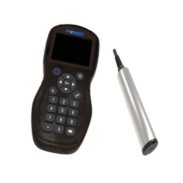 Portable chlorophyll meter for field water quality monitoring